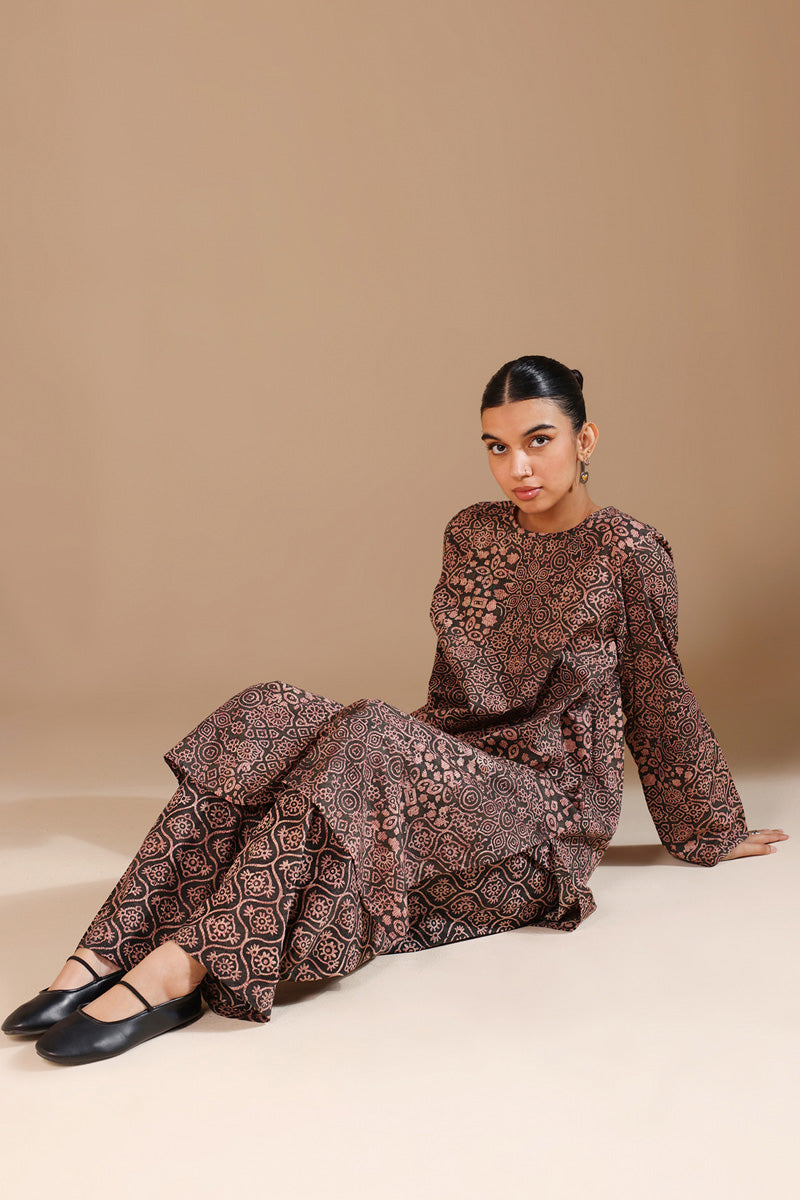 Ajrak Noir Ease Set