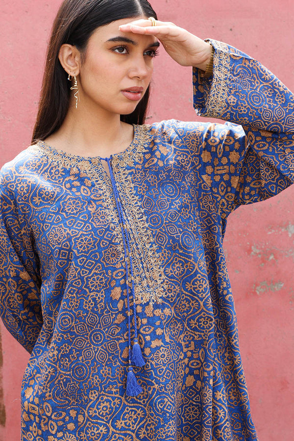 Ajrak Noir Thread play Set