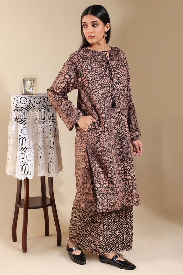 Ajrak Noir Tassel Trail Set