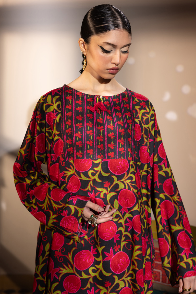 Tassel Touch Suzani Set