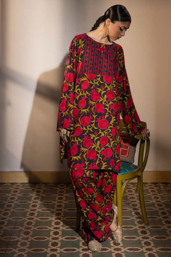 Tassel Touch Suzani Set