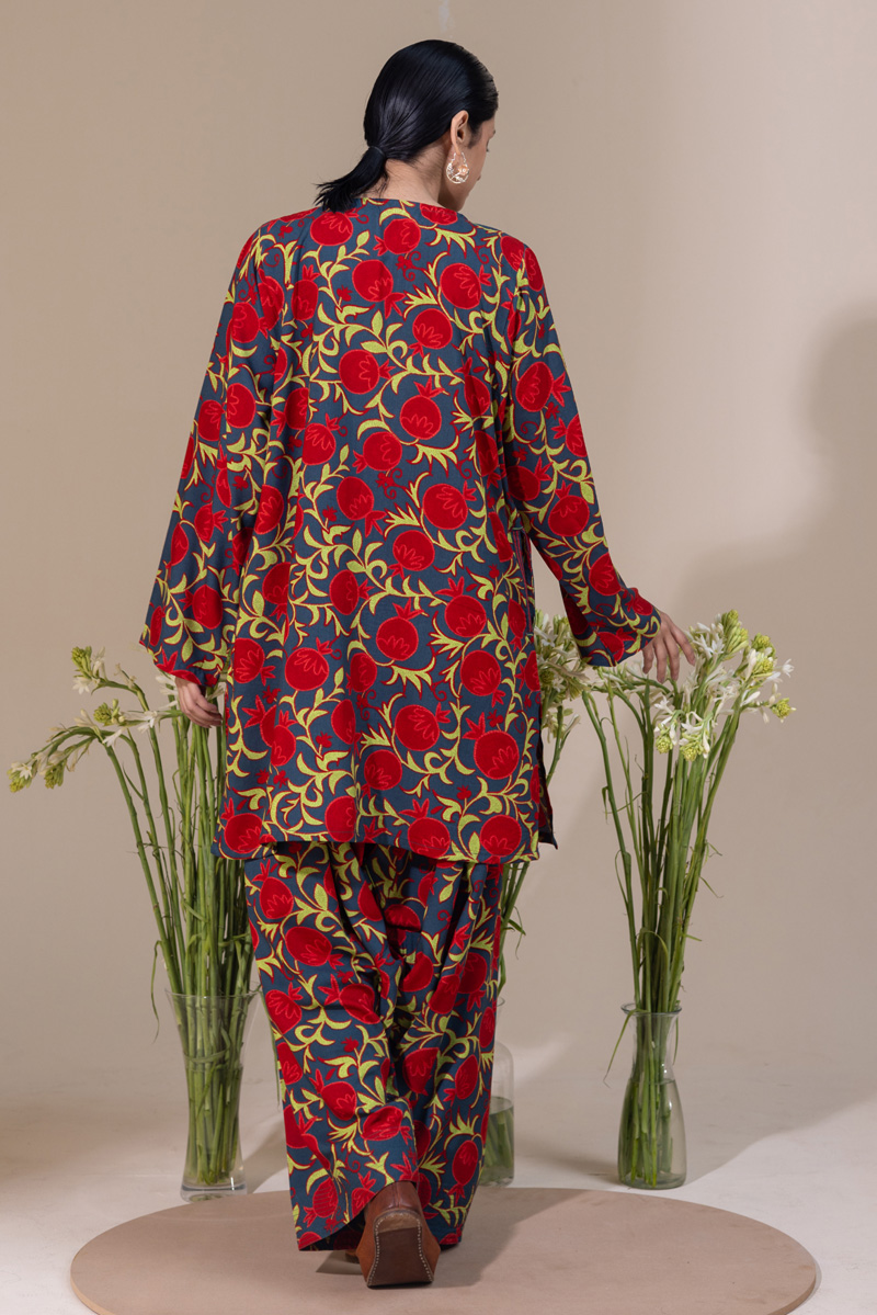 Tassel Touch Suzani Set