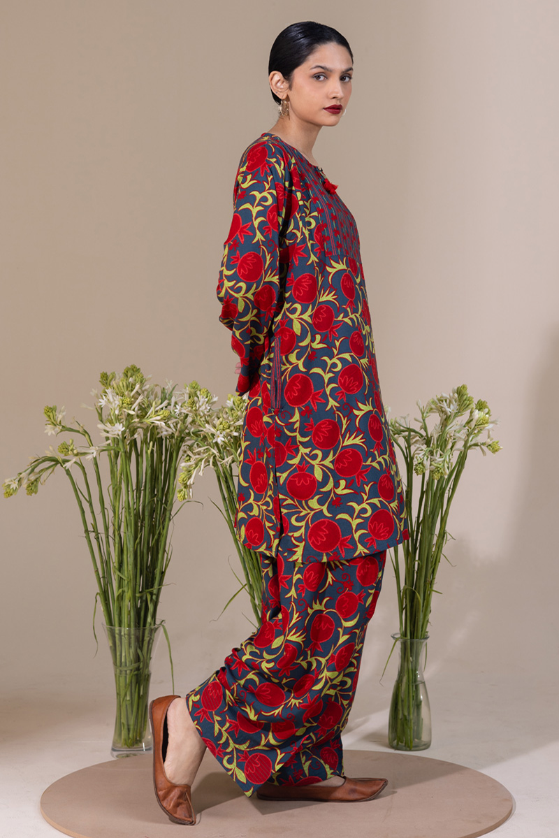 Tassel Touch Suzani Set