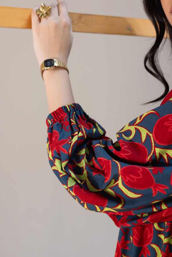 Anar Rang Suzani Set