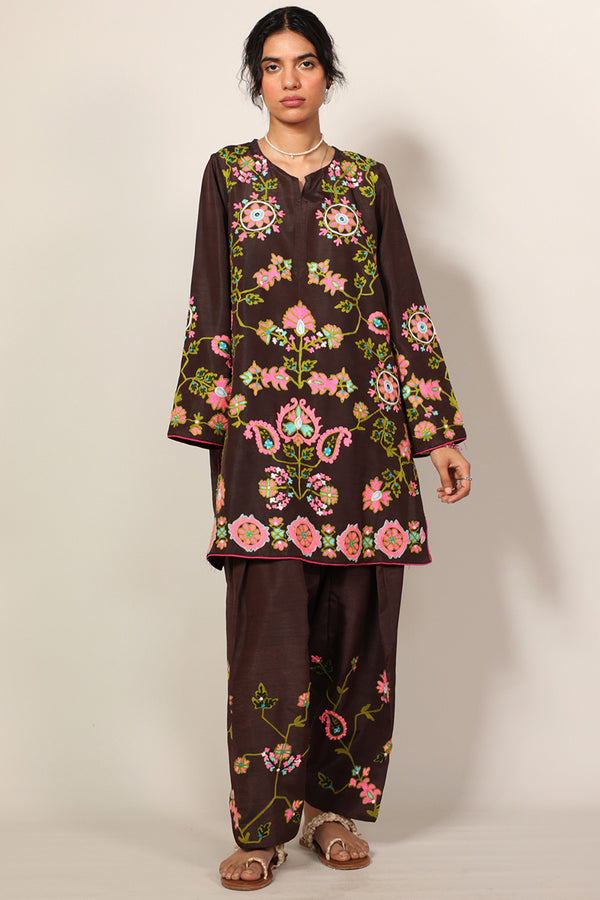 Embroidered Gulnar Set