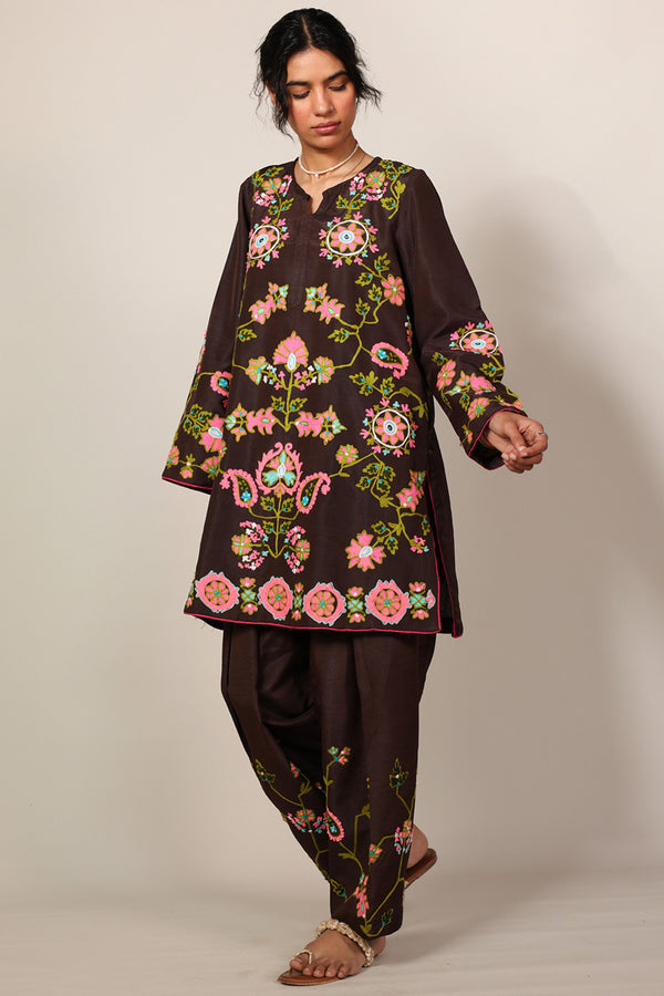 Embroidered Gulnar Set