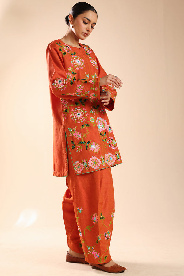 Embroidered Gulnar Set