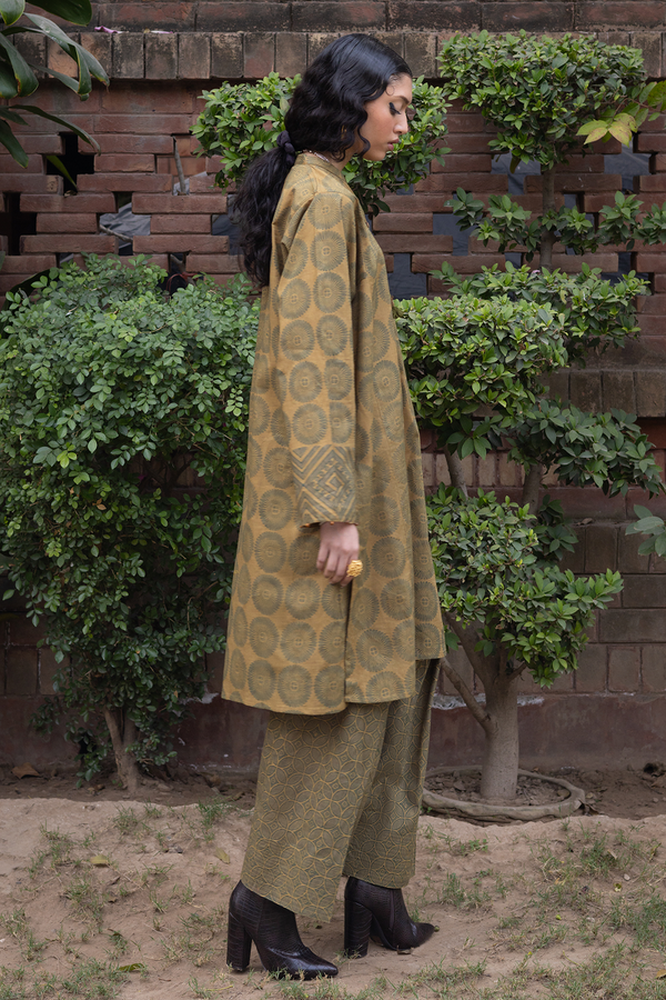 Black-Printed Wooden Set