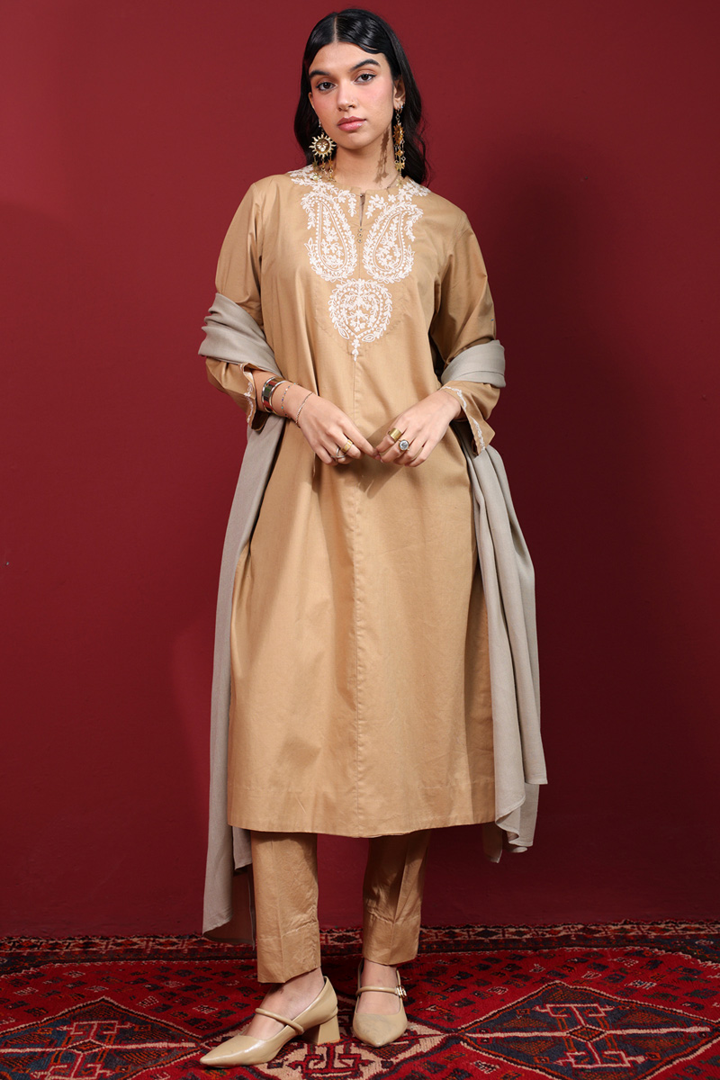 Embroidered Timeless Threads Set