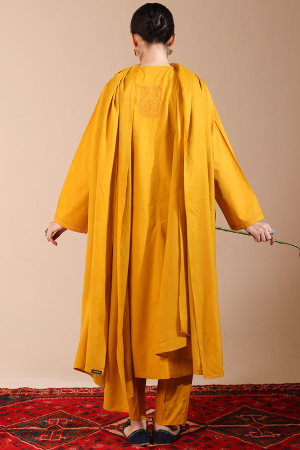 Embroidered Timeless Threads Set