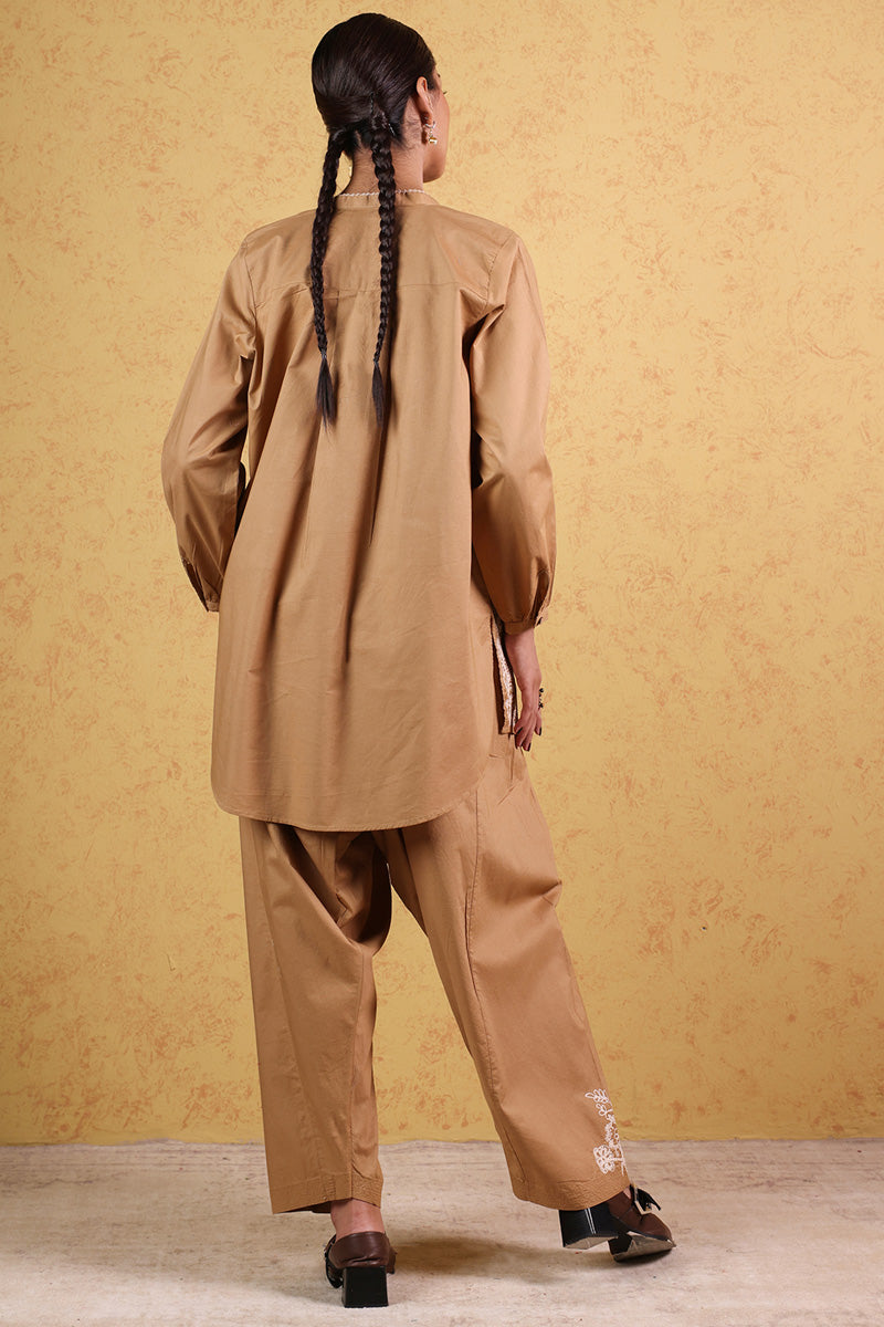 beige