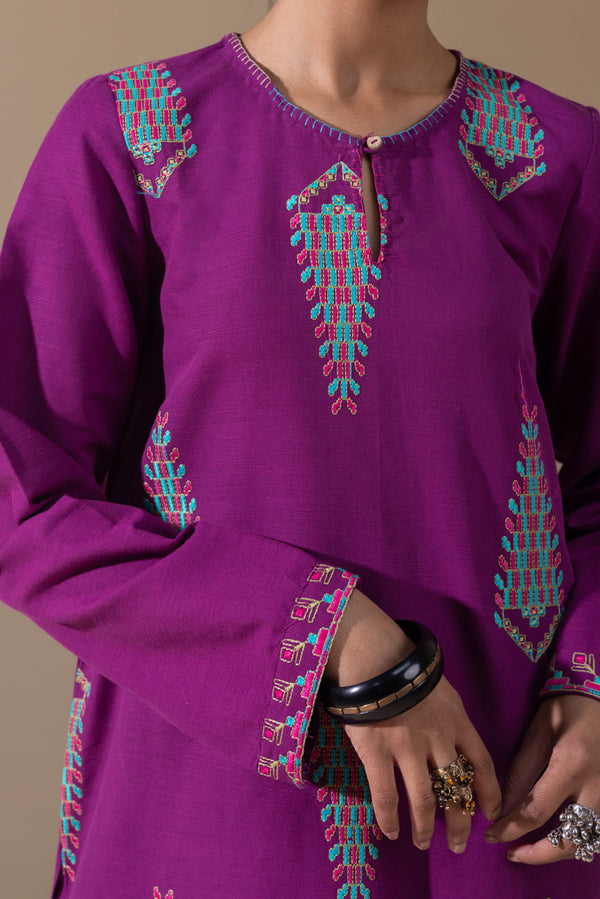 Damask Embroidered Set