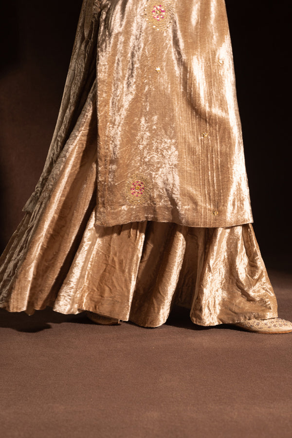 Zouq-e-Bahaar Gharara Set