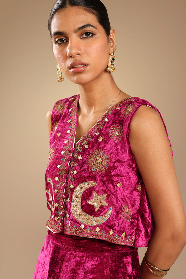 Chand Tara Embroidered Set