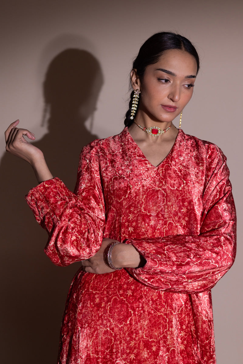 Bahaar Velvet Set