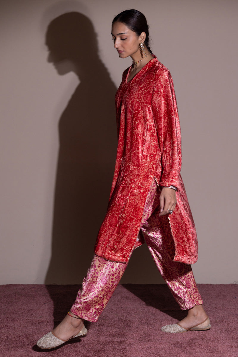 Bahaar Velvet Set
