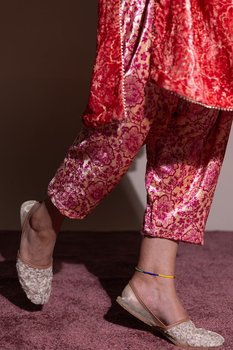 Bahaar Velvet Set
