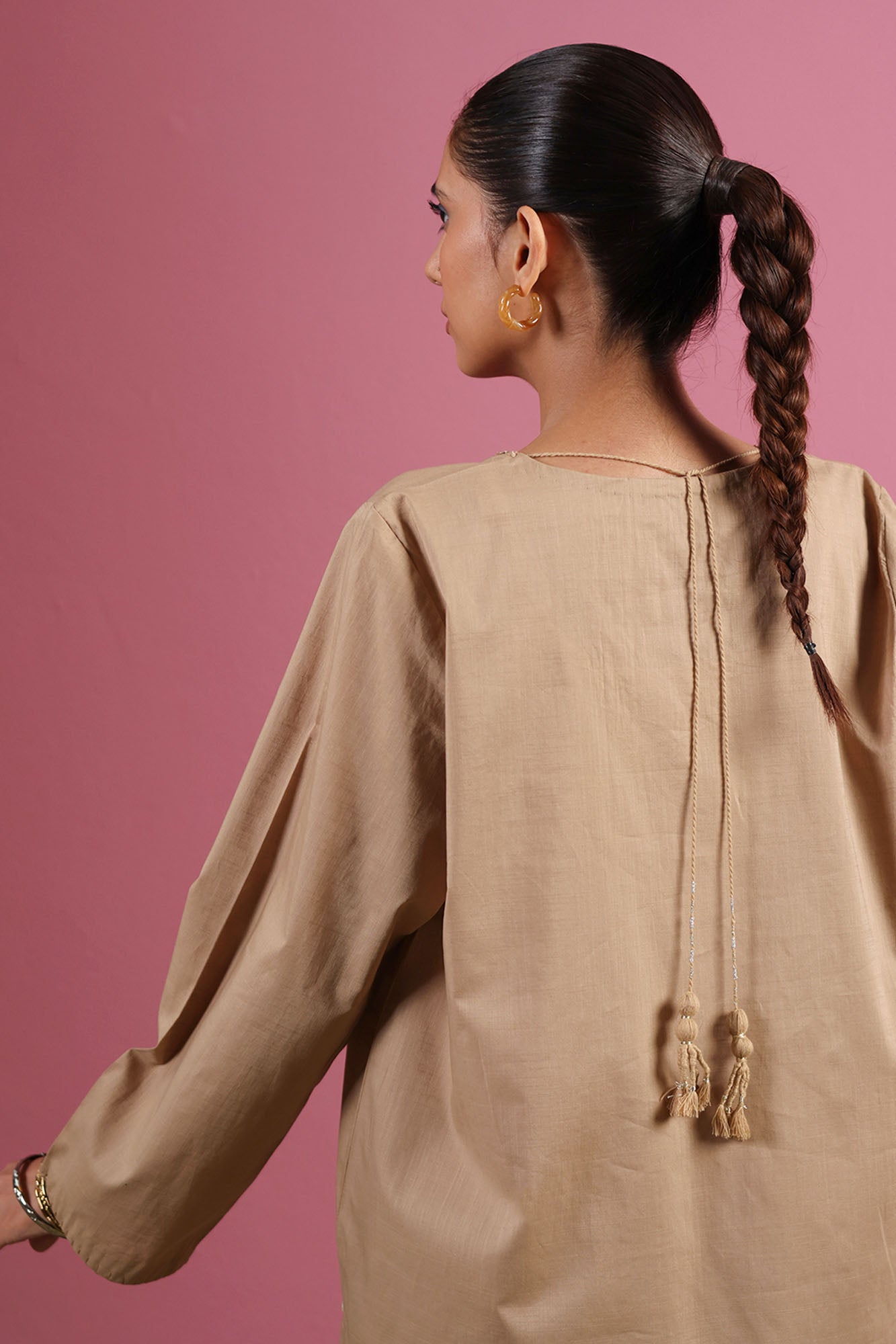 beige