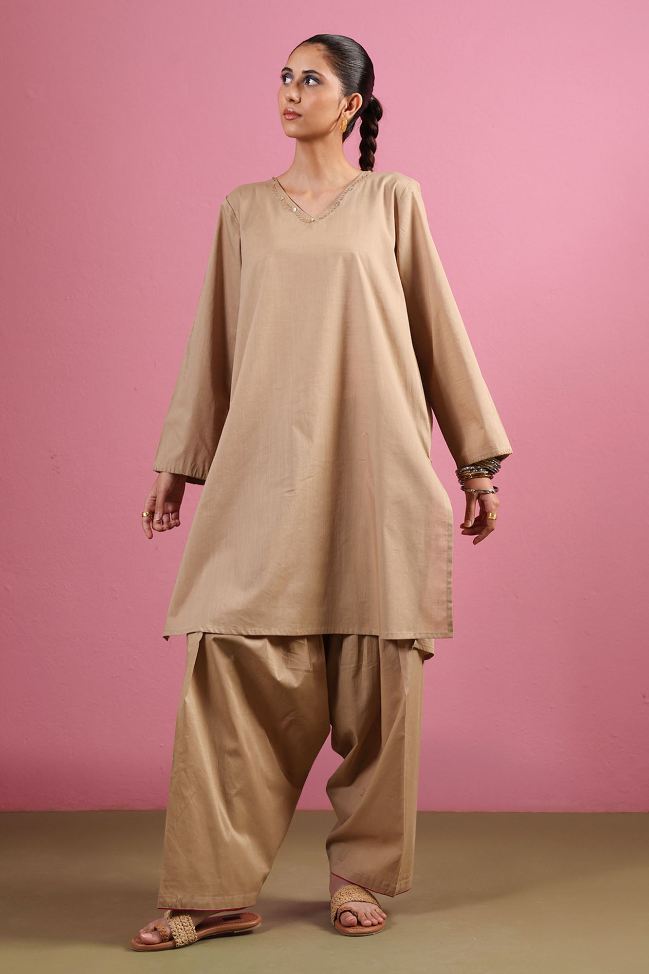 beige