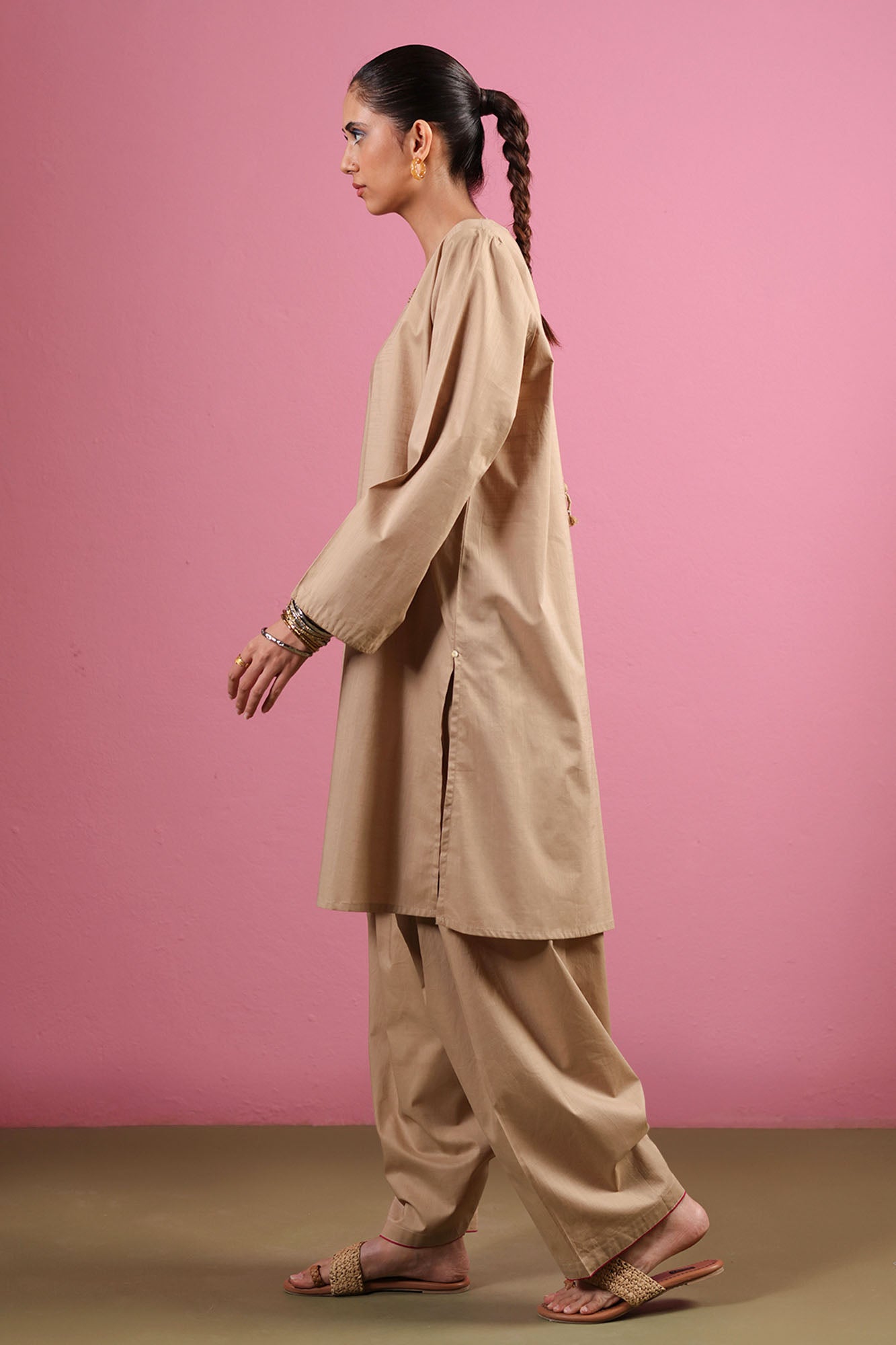 beige