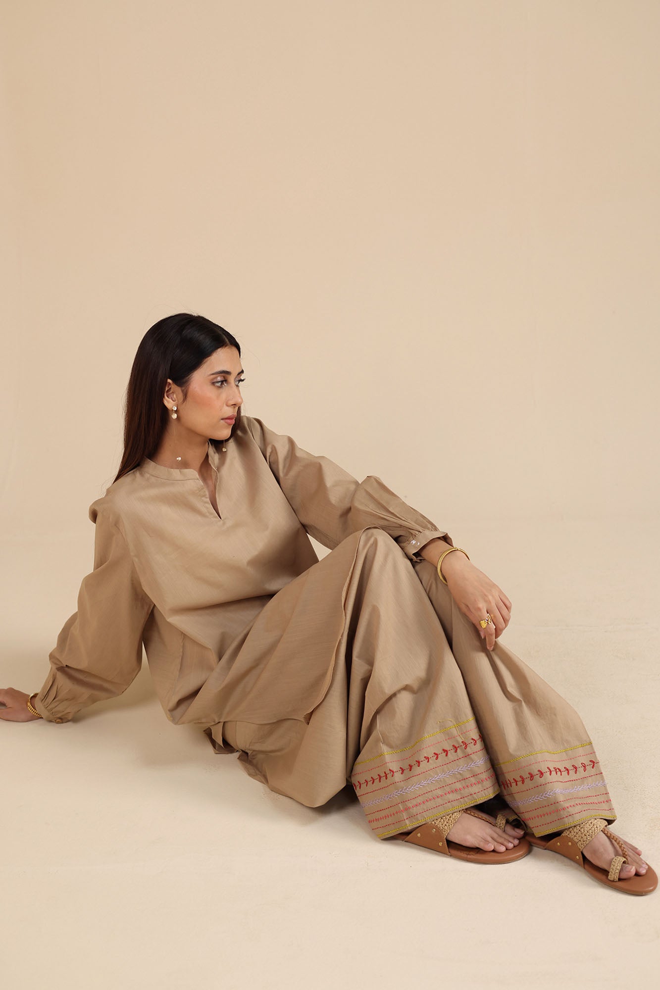 beige