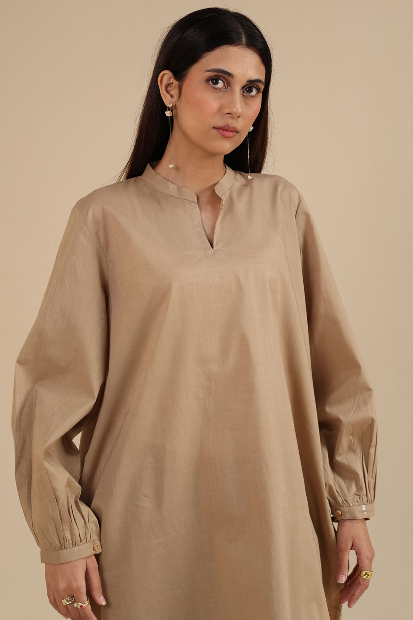 beige