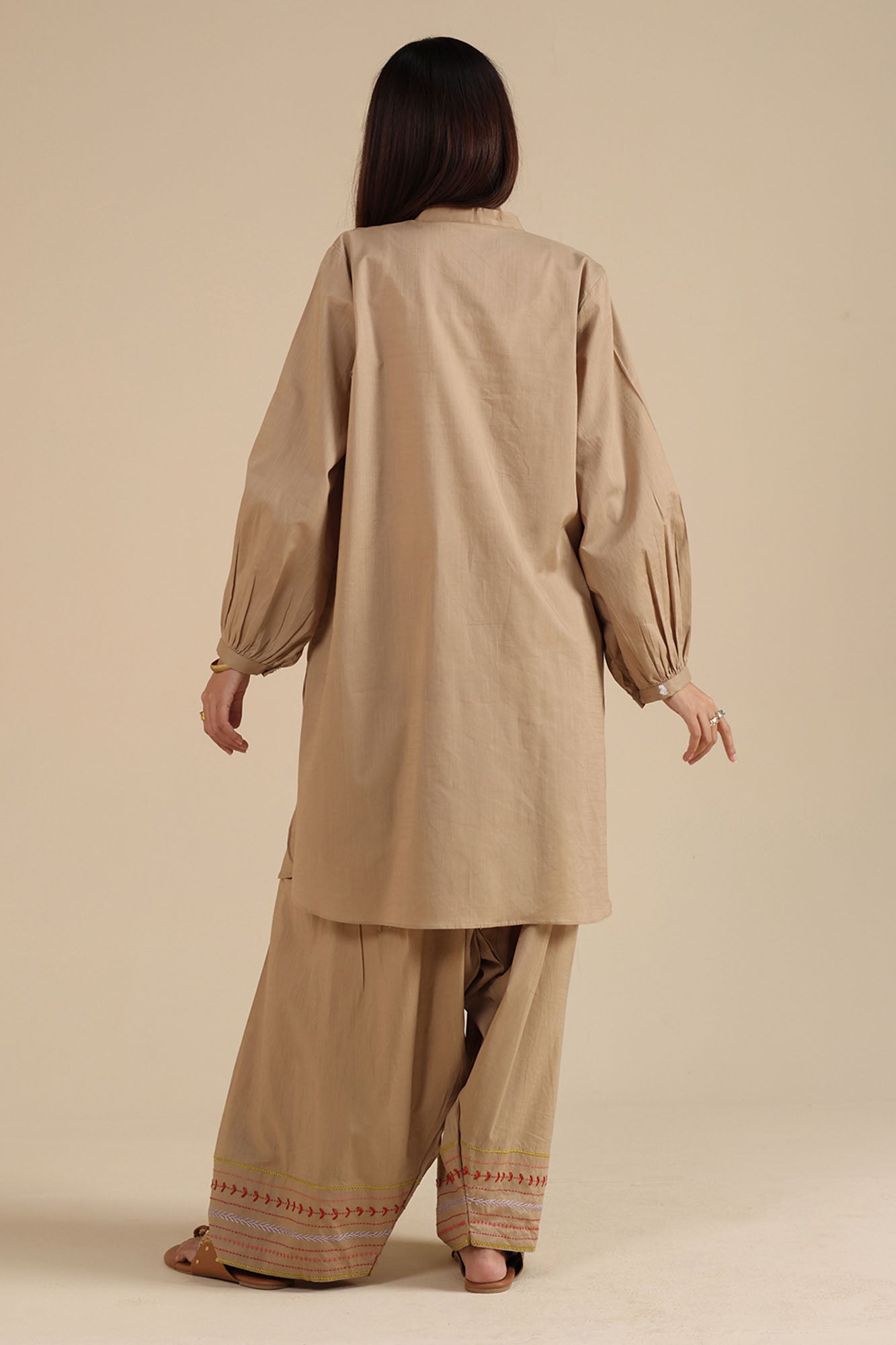 beige