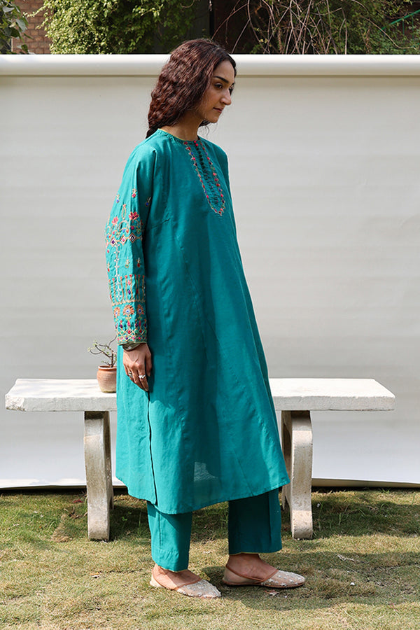 Aina Hand-Crafted Set