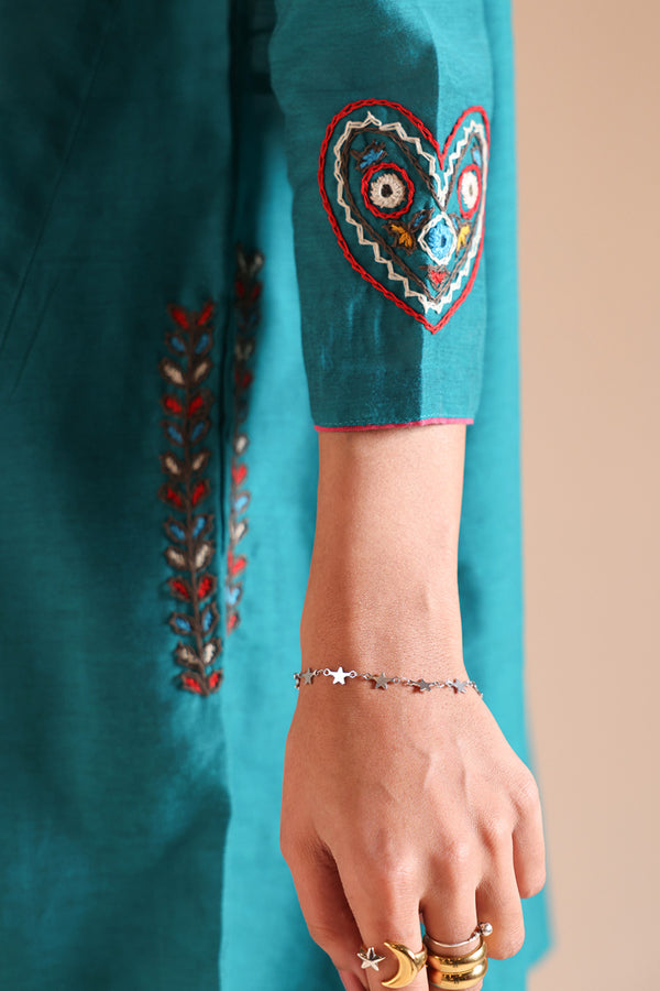 Hand-Embroidered Sheesh Set