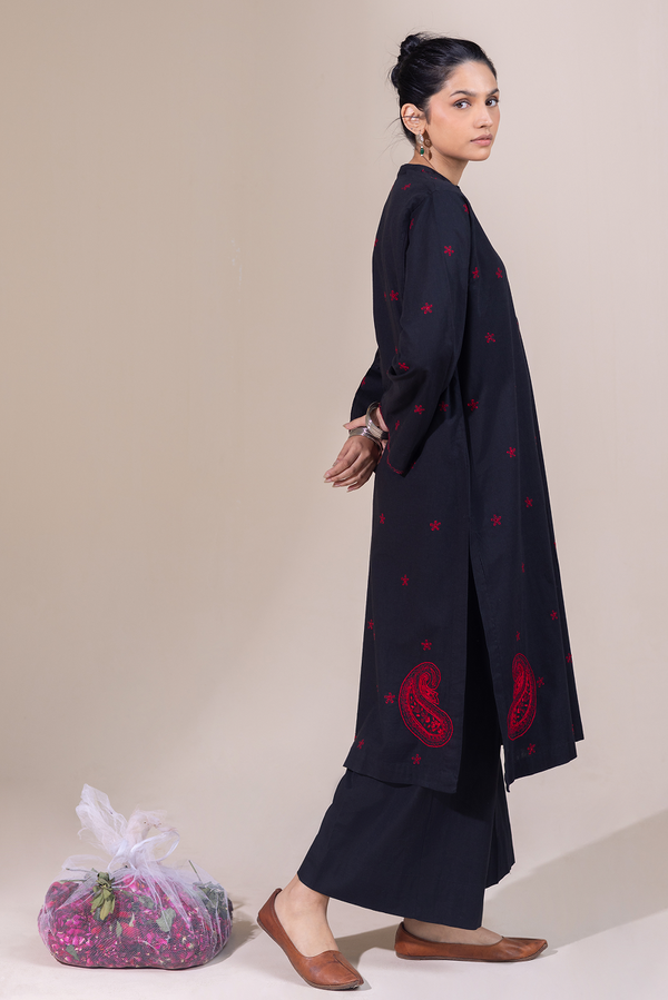 N K R Embroidered Set