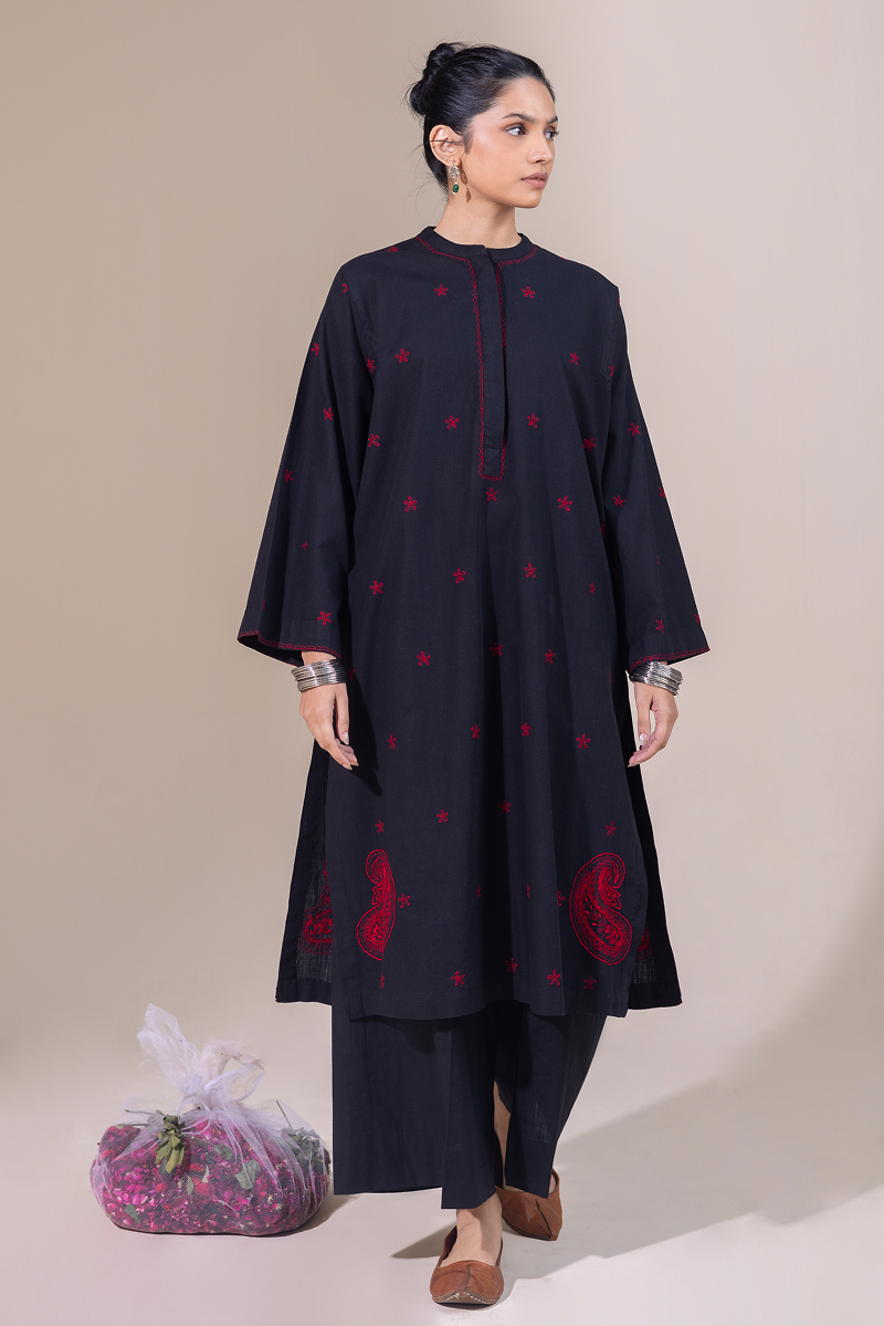 N K R Embroidered Set