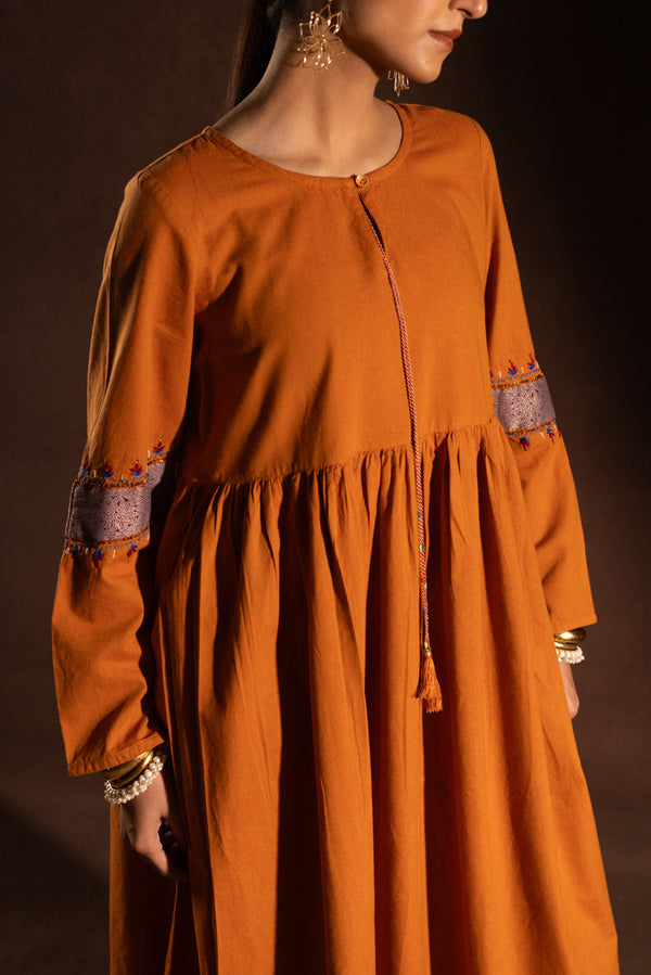 Hand-Crafted Flared Set