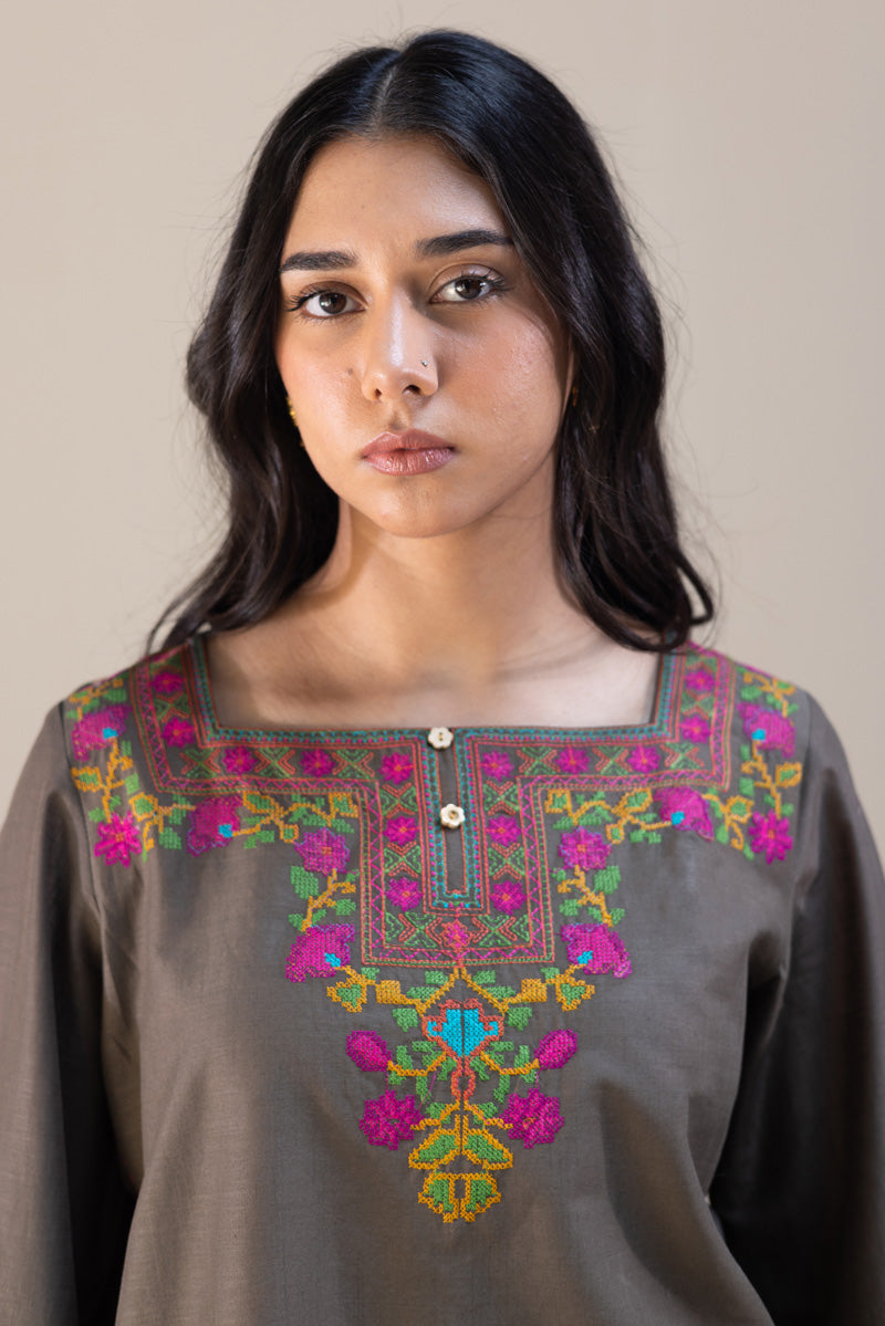 Pyari Paras Cross-Stitch Set