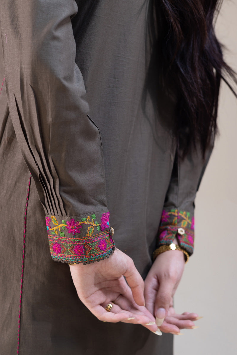 Pyari Paras Cross-Stitch Set