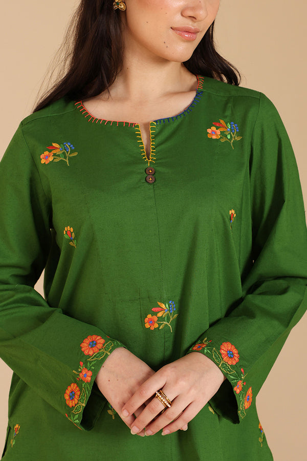 Laari Adda Threaded Set