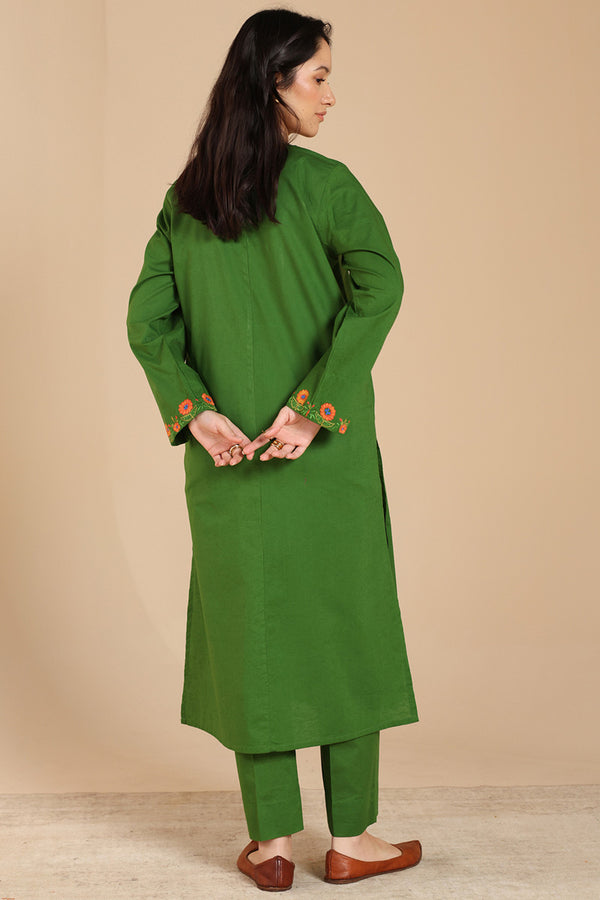 Laari Adda Threaded Set