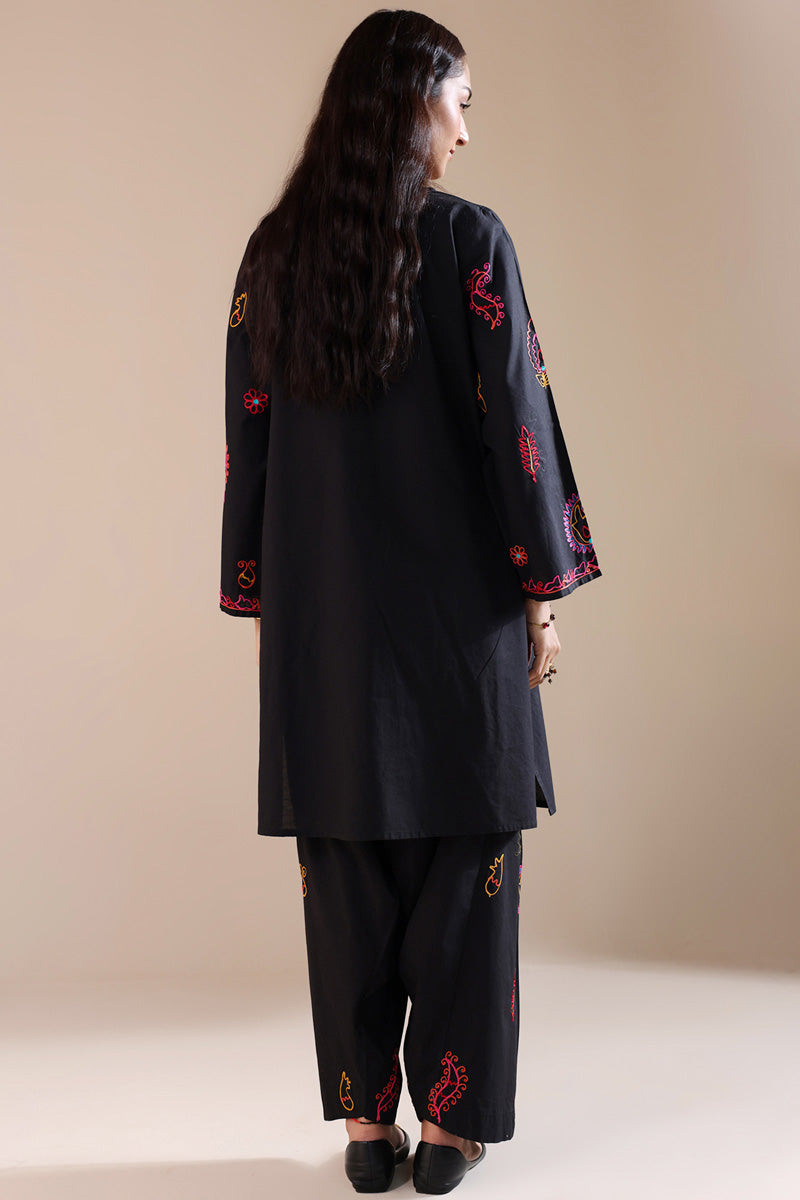Embroidered Laari Adda Set