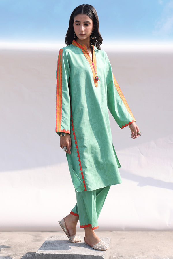 Ethno Weave Tasseled Set