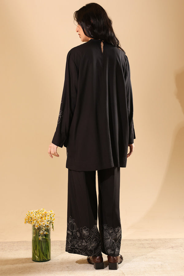 Monochrome Embroidered Edit Set