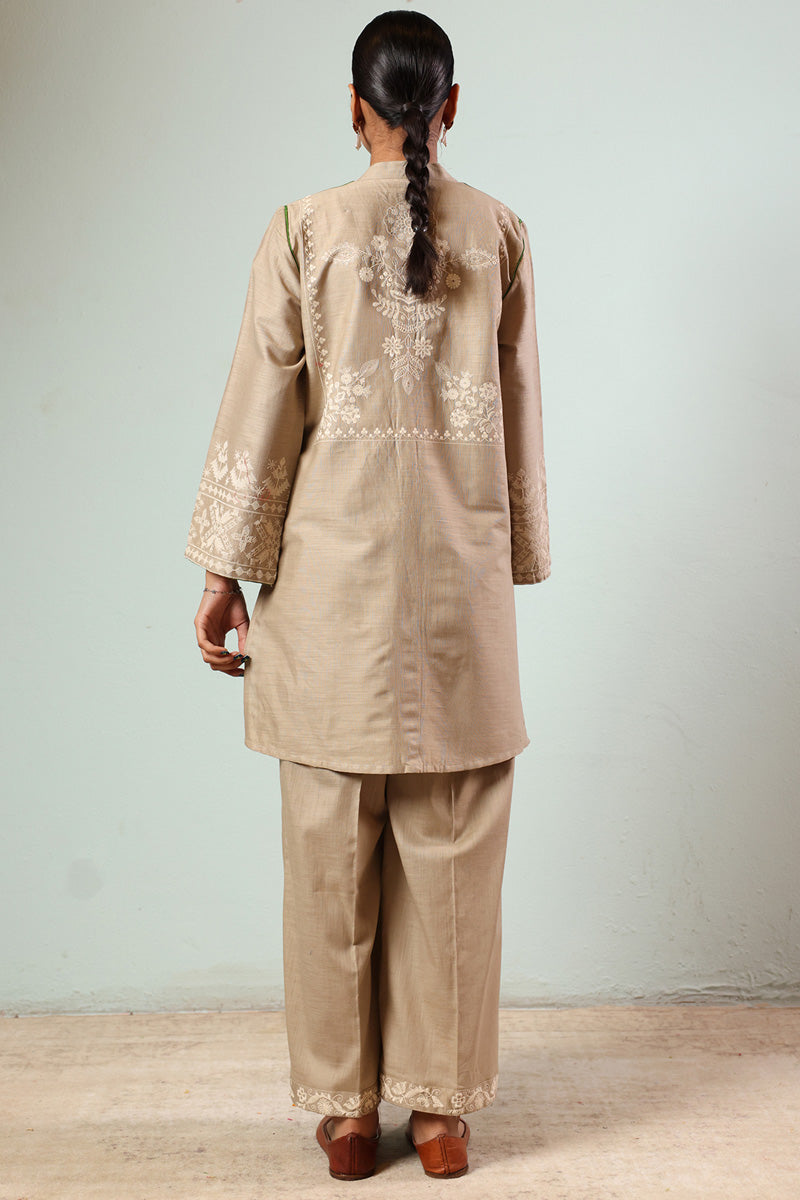 beige