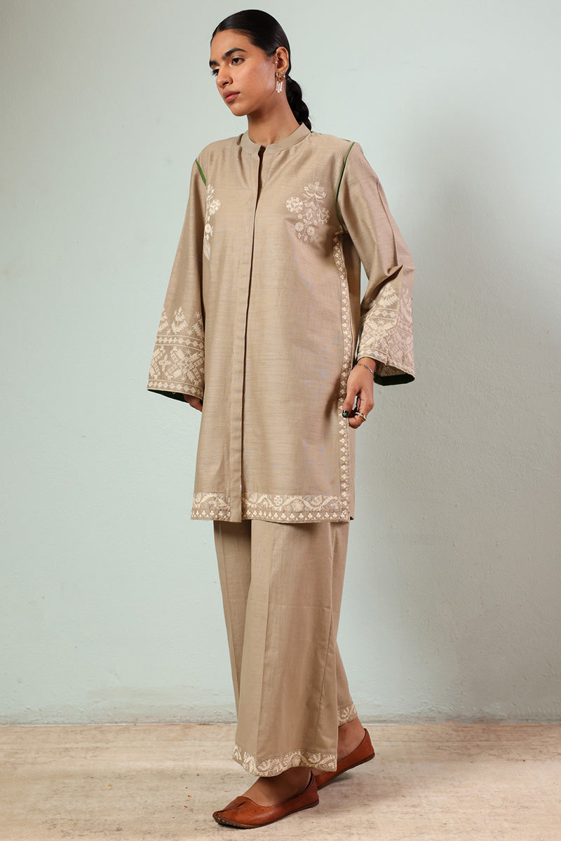 beige