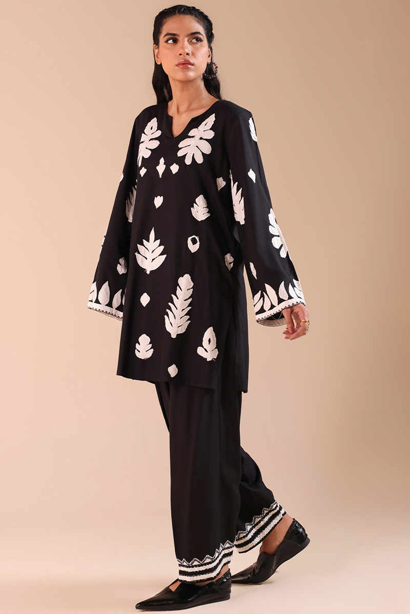 Monochrome Appliqué Edit Set