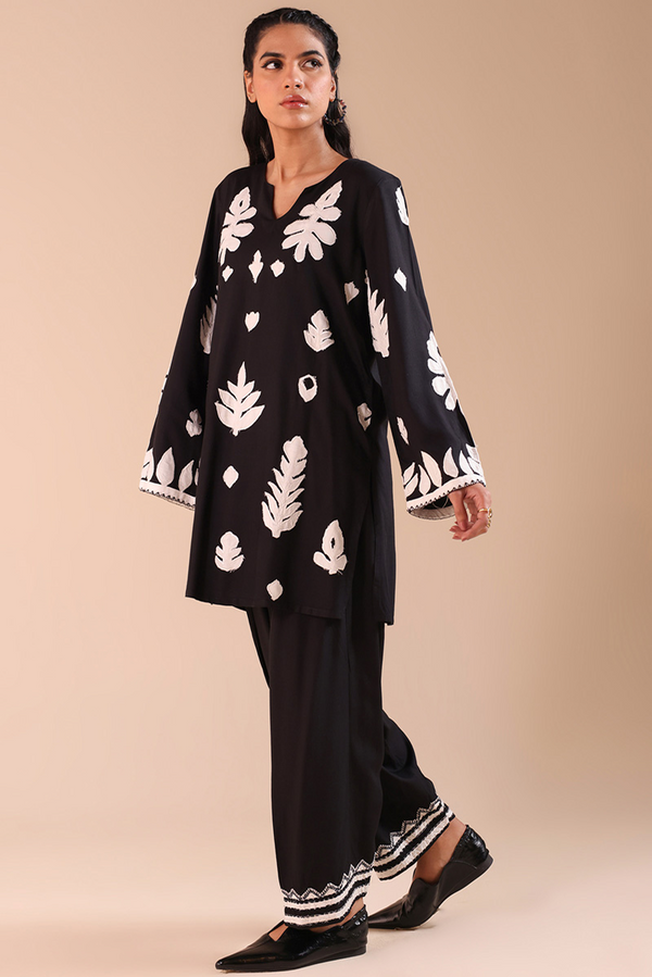 Monochrome Appliqué Edit Set