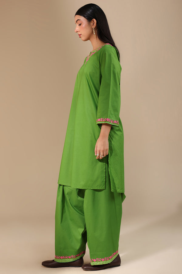 Chitrali Chogha Opulent Set