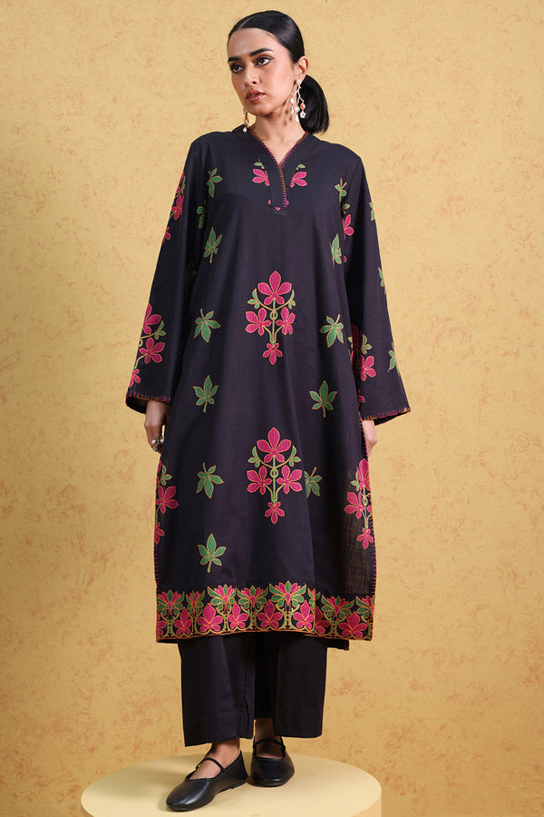 Misty Embroidered Set