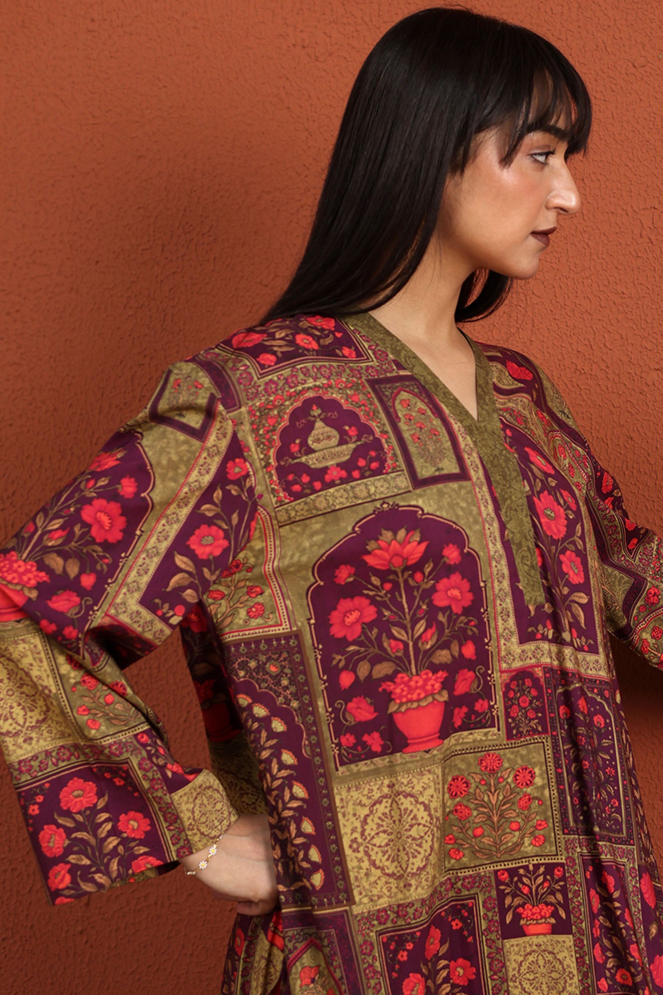 Mugahl Phool Kurta
