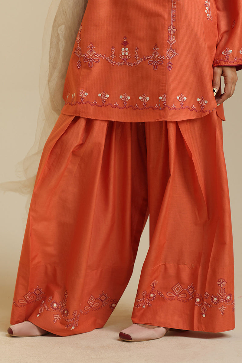 Zar Embroidered Farshi Set