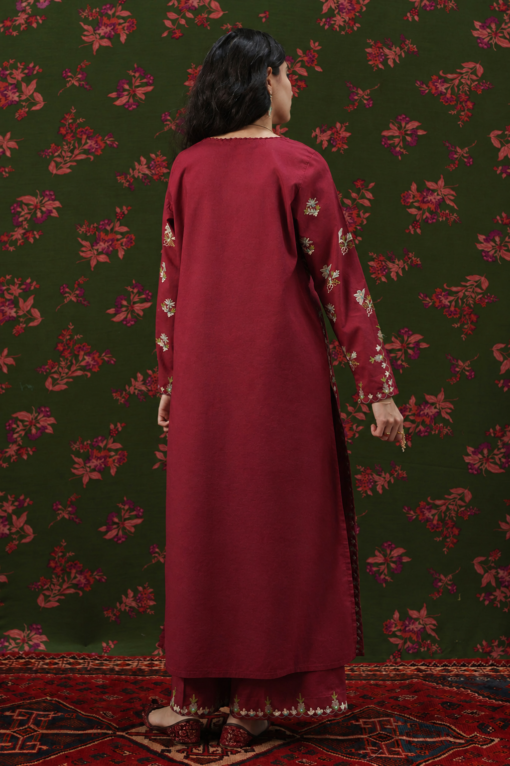 Gul Khaas Embroidered Set