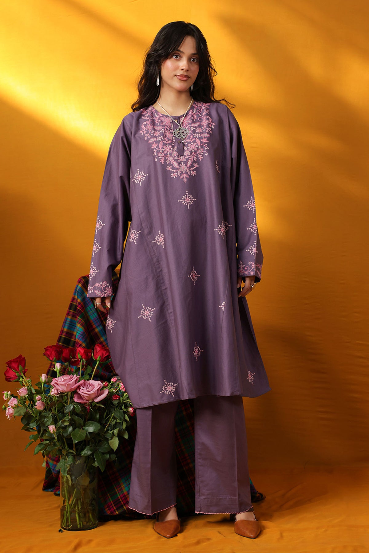 Embroidered Floral Story Set