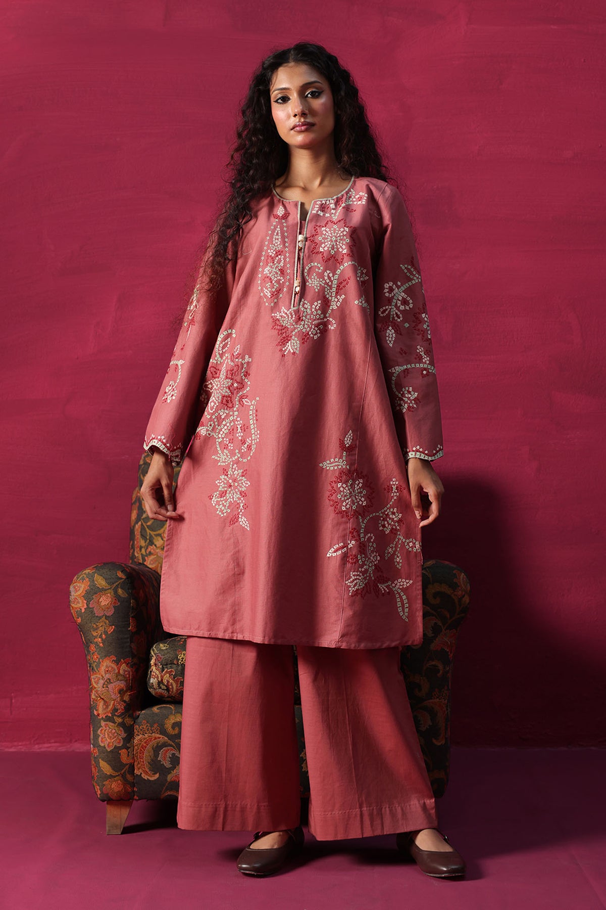 Embroidered Floral Dot Set